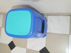6 pieces of large plastic stools for sale