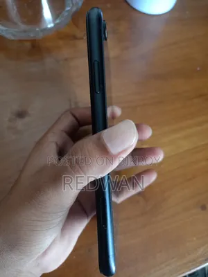 অ্যাপল আইফোন এক্সআর ৬৪ জিবি কালো