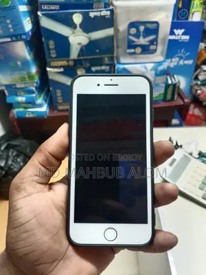 Apple iPhone 8 64 GB Rose Gold