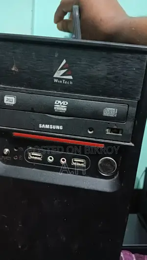 Desktop Computer Gigabyte 4GB HDD 500GB