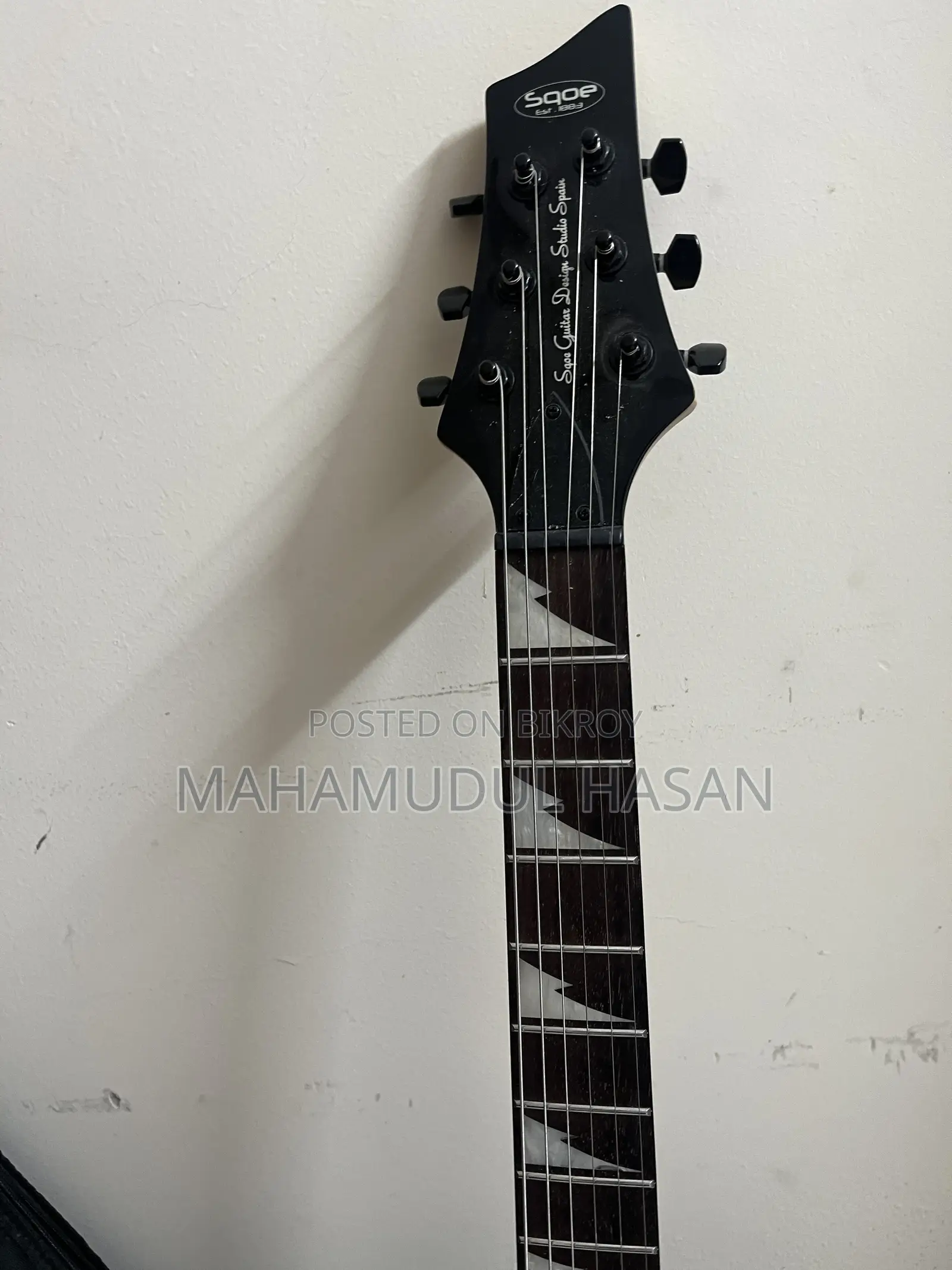 Sqoe Brand New Guitar