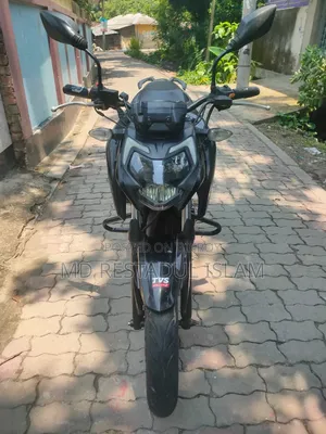 TVS Apache RTR 160 4V 2022 Black