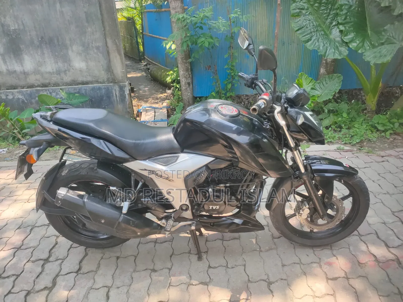 TVS Apache RTR 160 4V 2022 Black