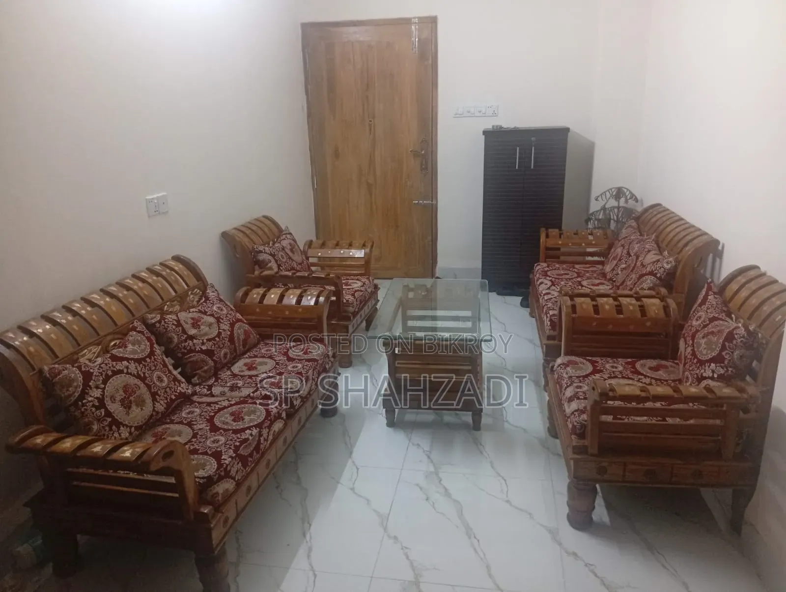 For sale, sofa set