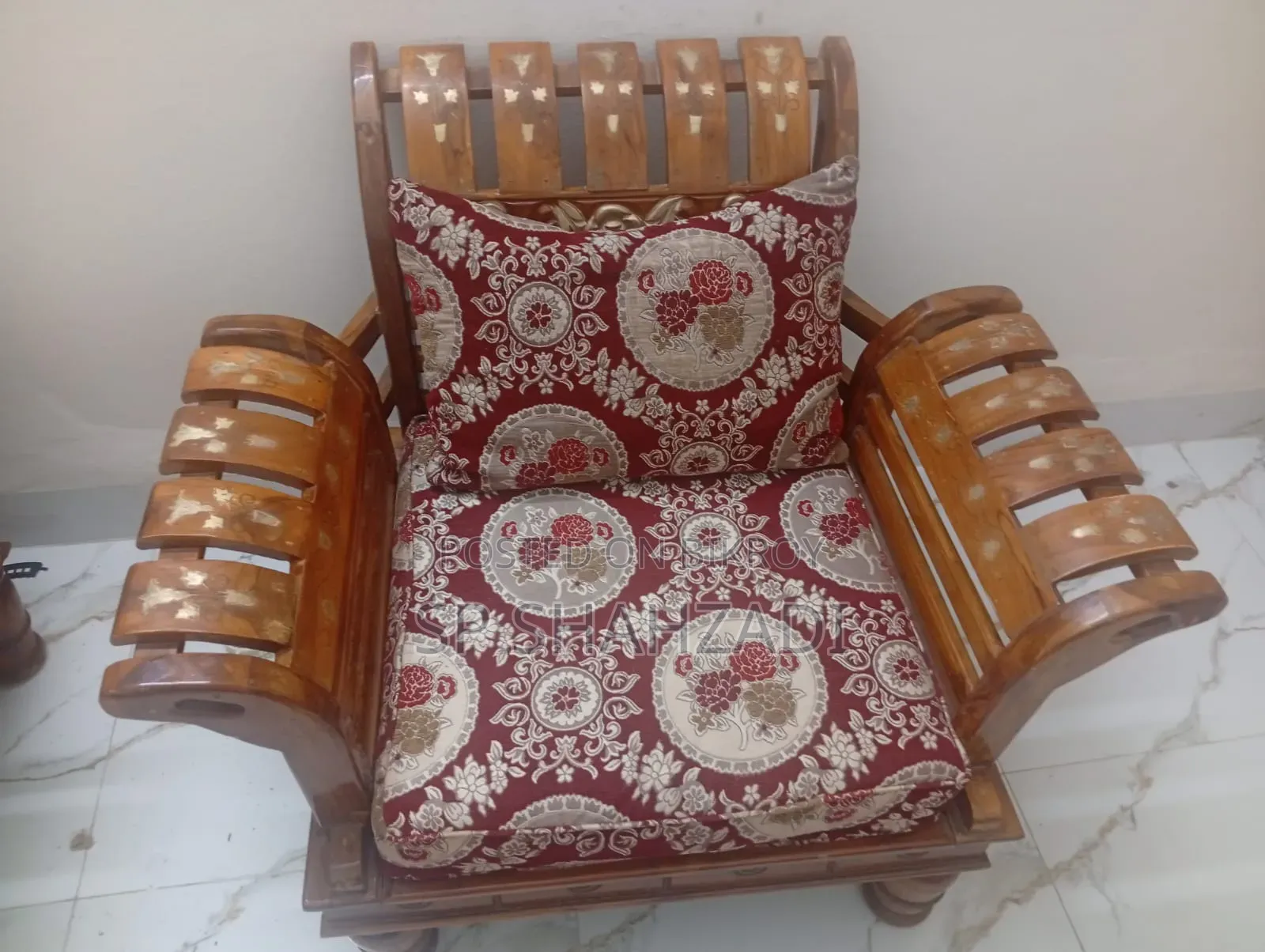 For sale, sofa set
