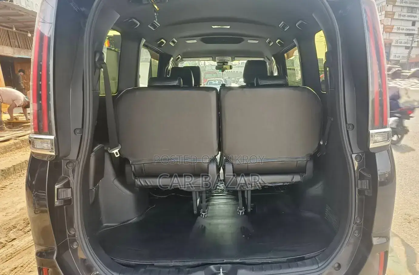 Toyota Noah 2019 Purple
