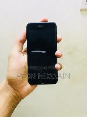 Apple iPhone 7 32 GB Black