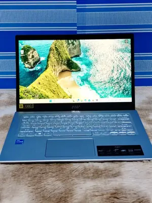 Laptop Acer 4GB Intel SSD 500GB