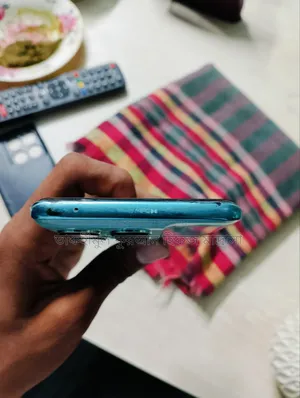 মটোরোলা এজ ৬০ ফিউশন ২৫৬ জিবি ব্লু