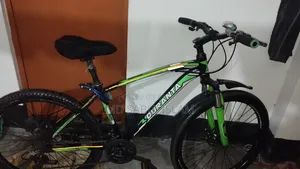 Bought new six months ago, used for 1 month, has been lying unused since, so I want to sell it