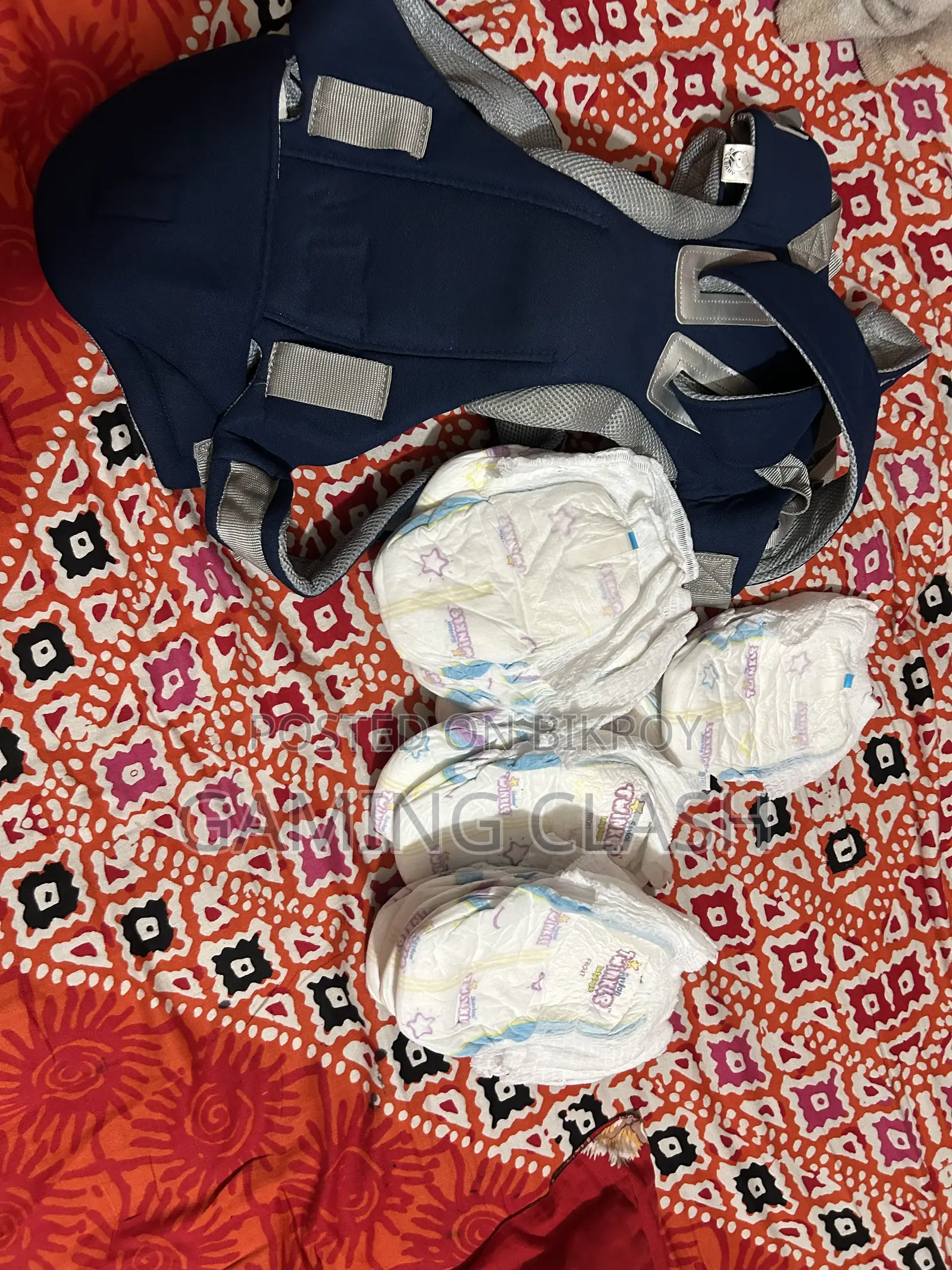 Bag Carry Bag And 13 Pices Diaper