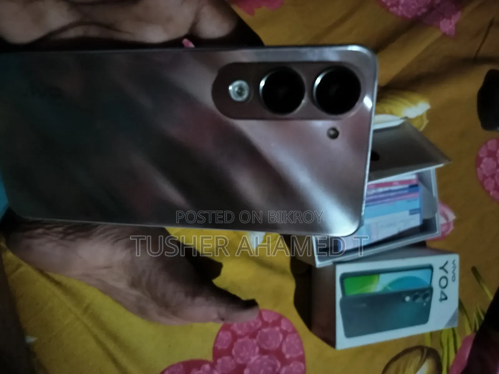 Vivo Y04 128 GB Gold