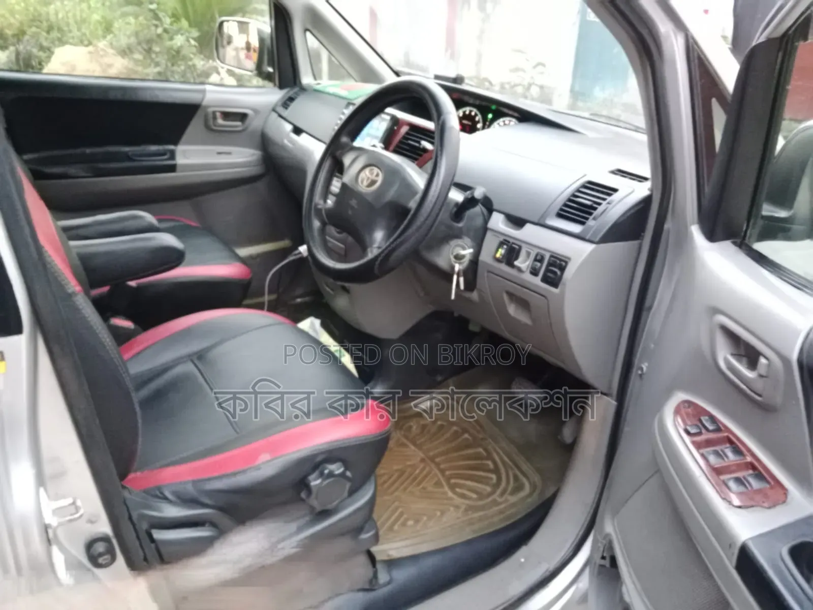 Toyota Noah 2003 Silver