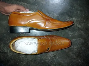 একদম নতুন, সু লাগলে ইনবক্স করবেন