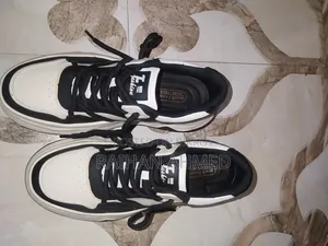 Original New York Fashion Black White Shoes for Sell