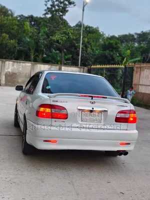 টয়োটা করোলা ১৯৯৭ পার্ল