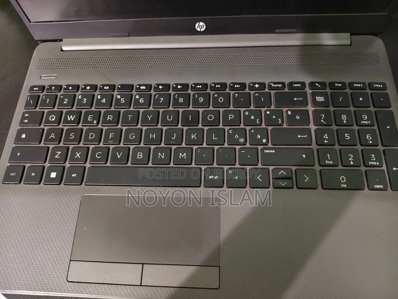 Laptop HP 250 G8 8GB Intel Core I5 HDD+SSD 512GB