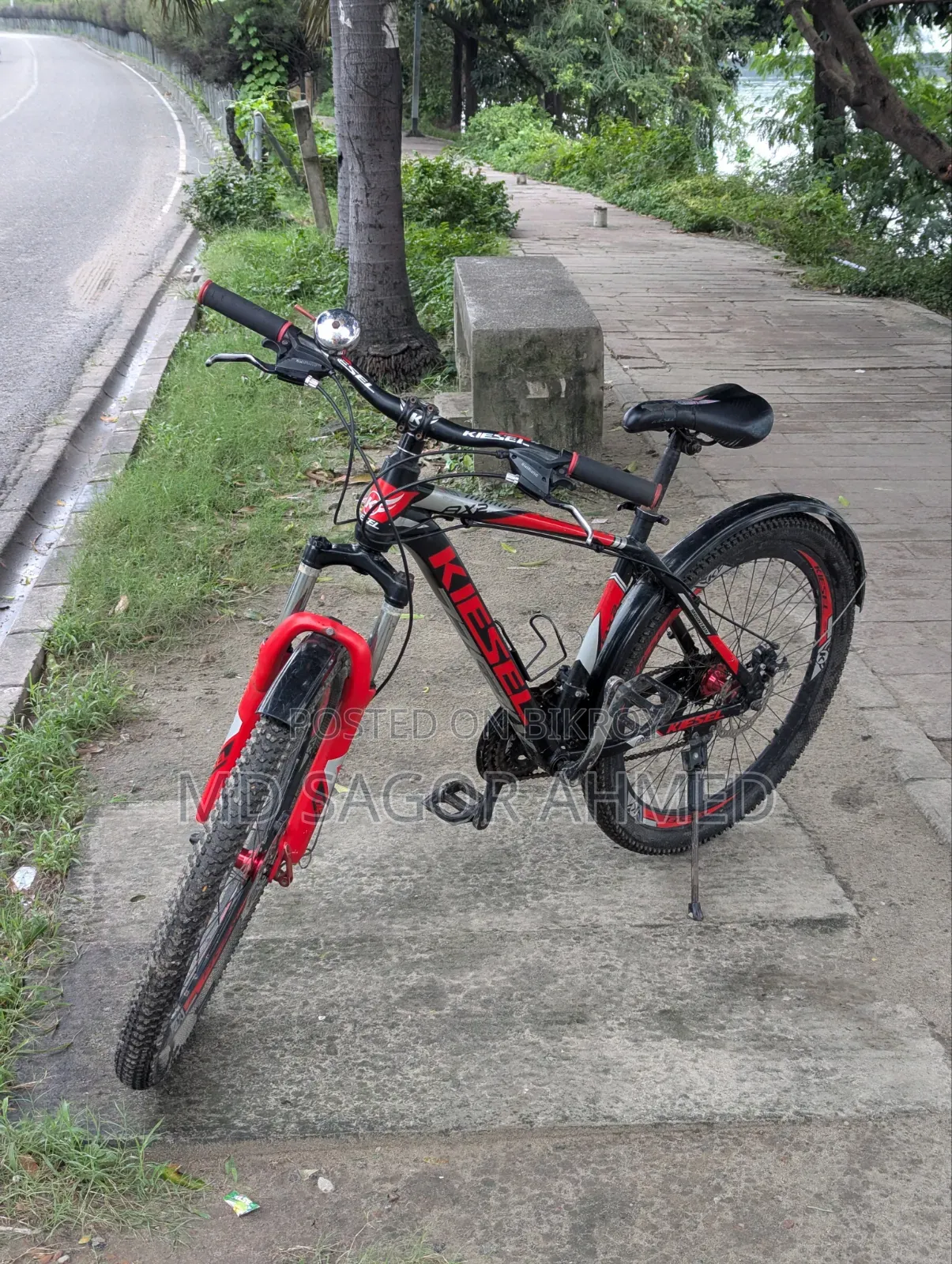 A very good bicycle, no problems at all