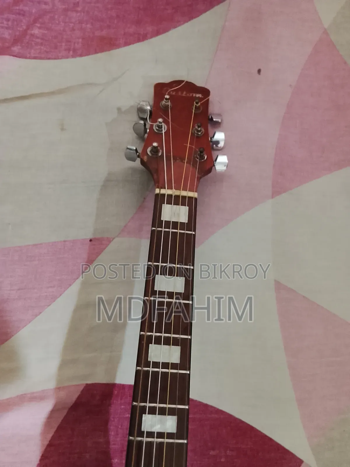 গিটার বিক্রয় ইকুলাইজার সিস্টেম সহ