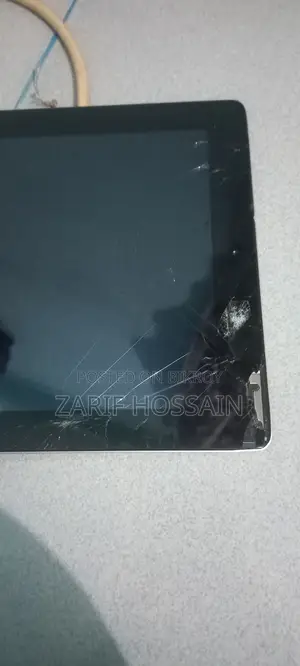 Apple iPad 2 Wi-Fi 32 GB Gray