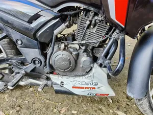 TVS Apache RTR 160 2V 2015 Black