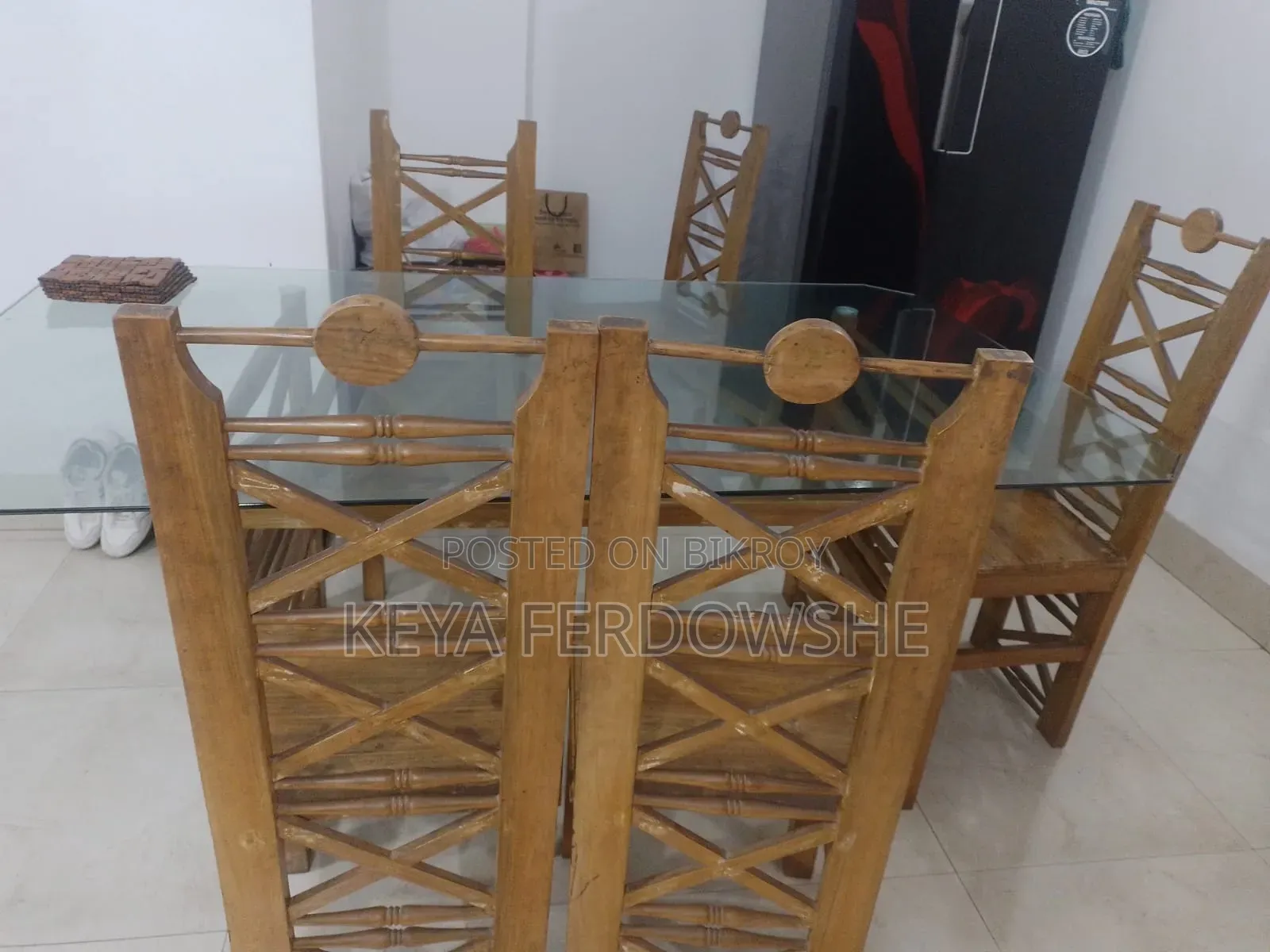 Shegun Dining Table