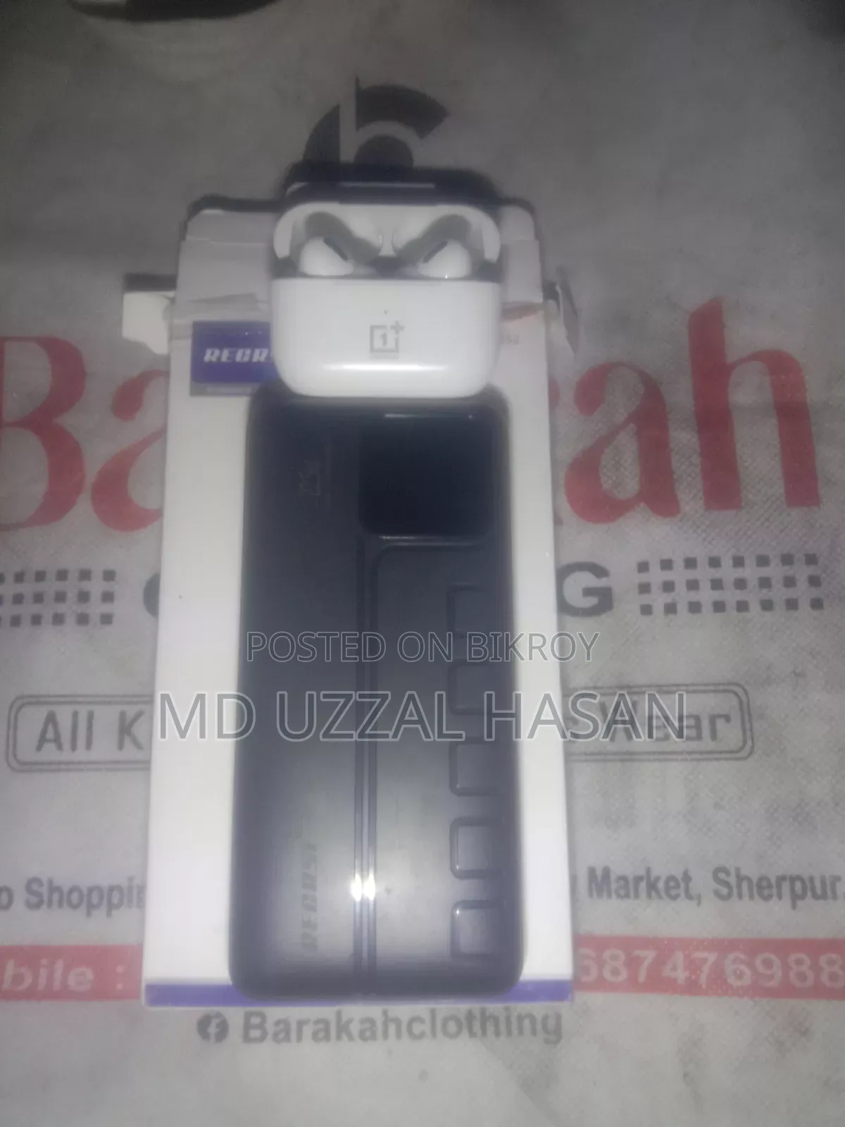 Power Bank Plus Headphone.