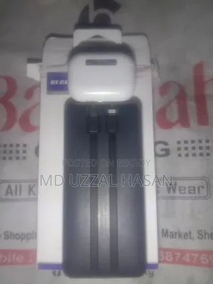 Power Bank Plus Headphone.