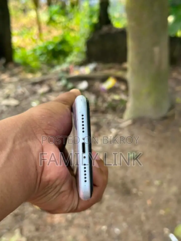 Apple iPhone 11 128 GB White