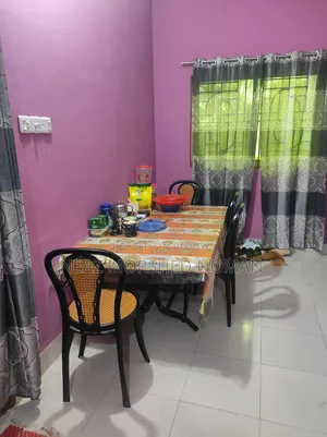 ডাইনিং টেবিল ফোল্ডিং