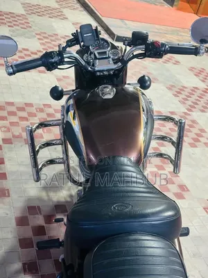 রয়্যাল এনফিল্ড ক্লাসিক ৩৫০ ২০২৬ সিলভার