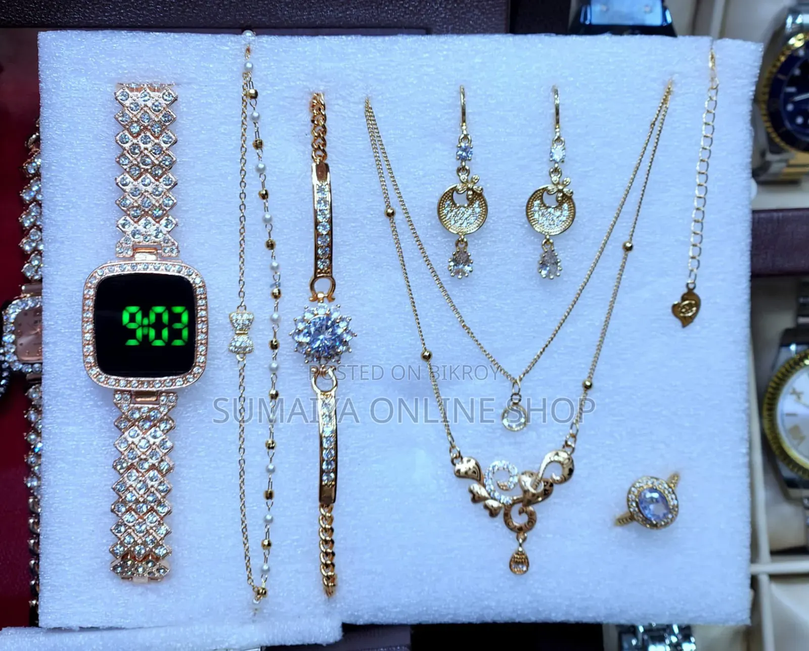 Women Watch Combo
