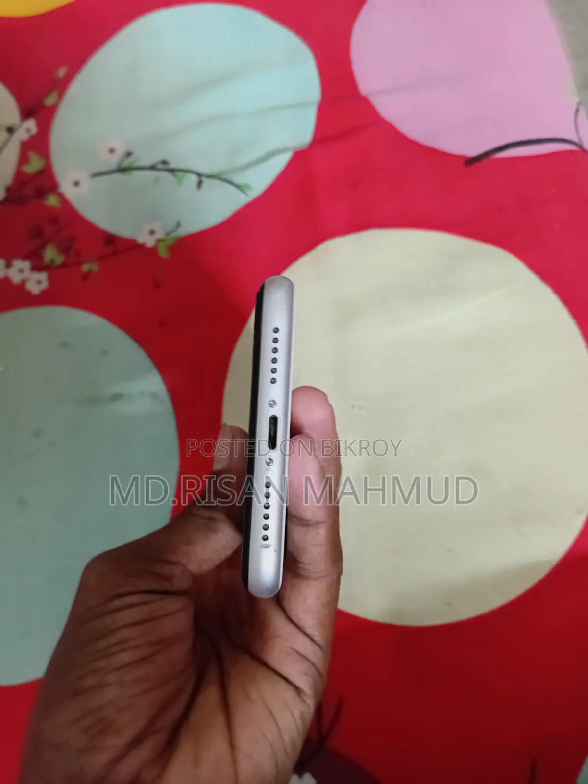 Apple iPhone XR 64 GB White