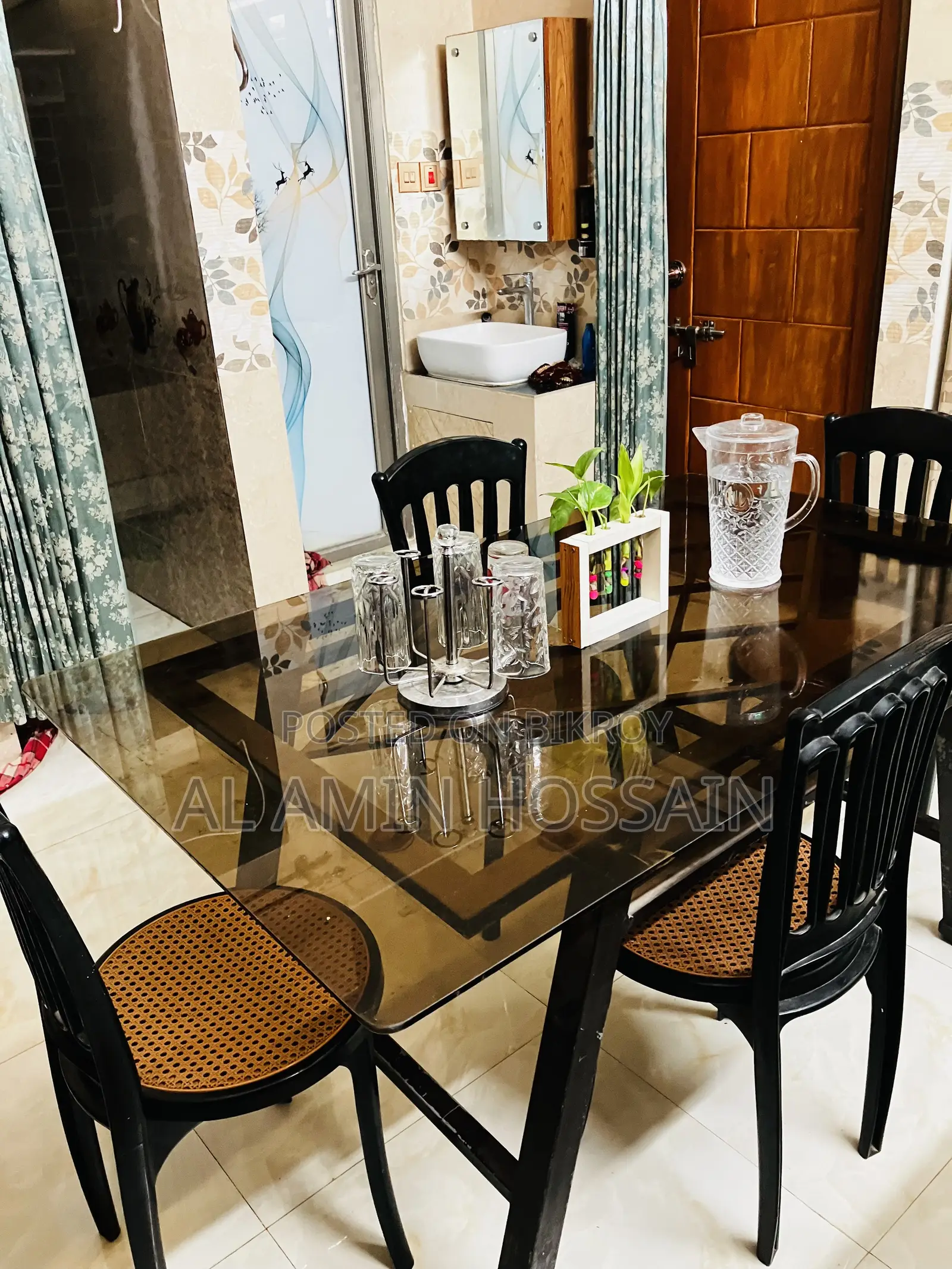 ডাইনিং টেবিল সাথে ৪টি চেয়ার