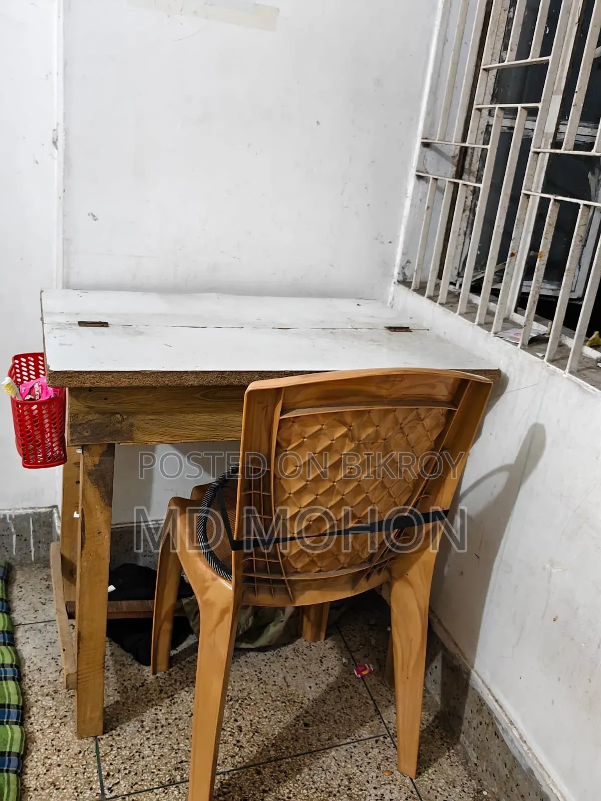 Table, Chair