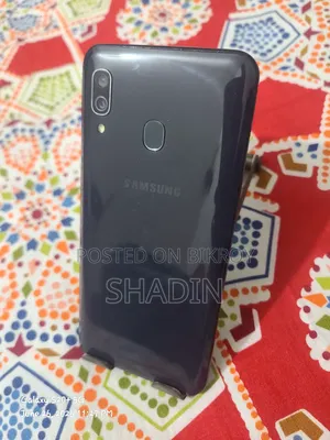 Samsung Galaxy A30 64 GB Black