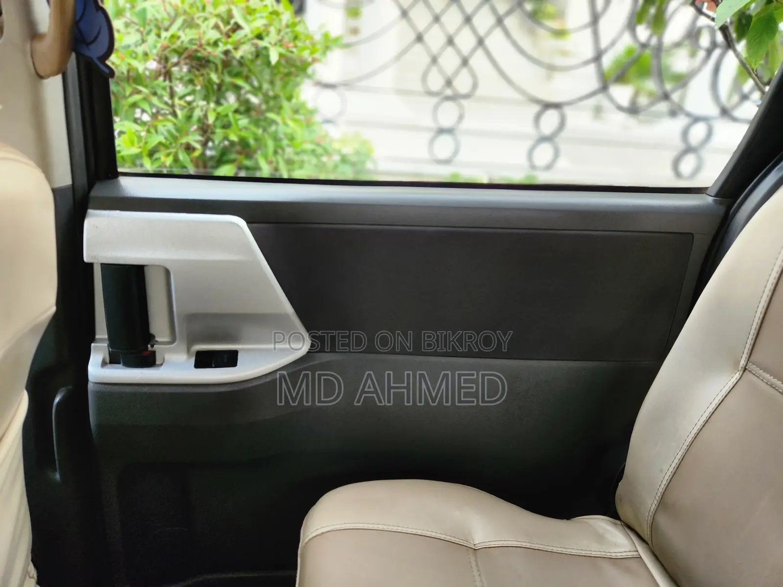 Toyota Noah 2010 Gray