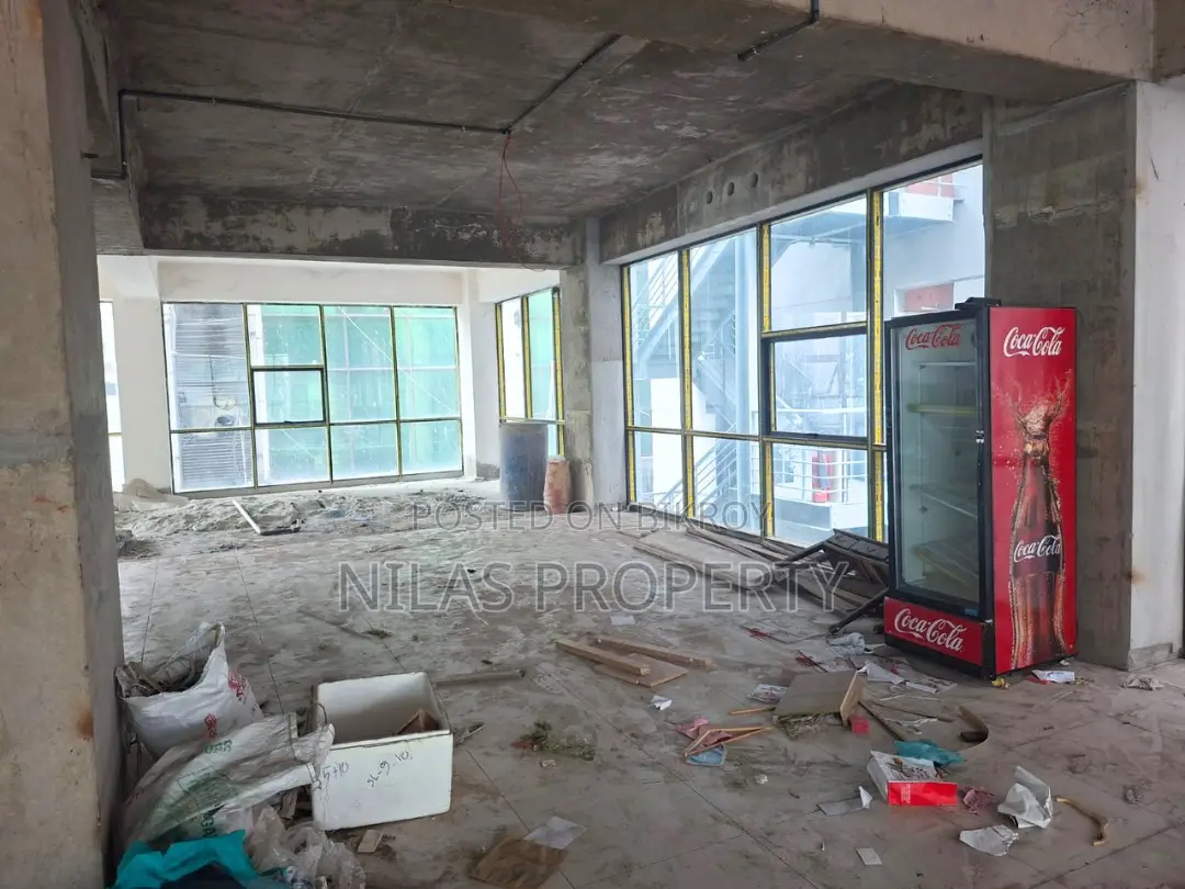 Prominent 2nd Floor Commercial Space Rent