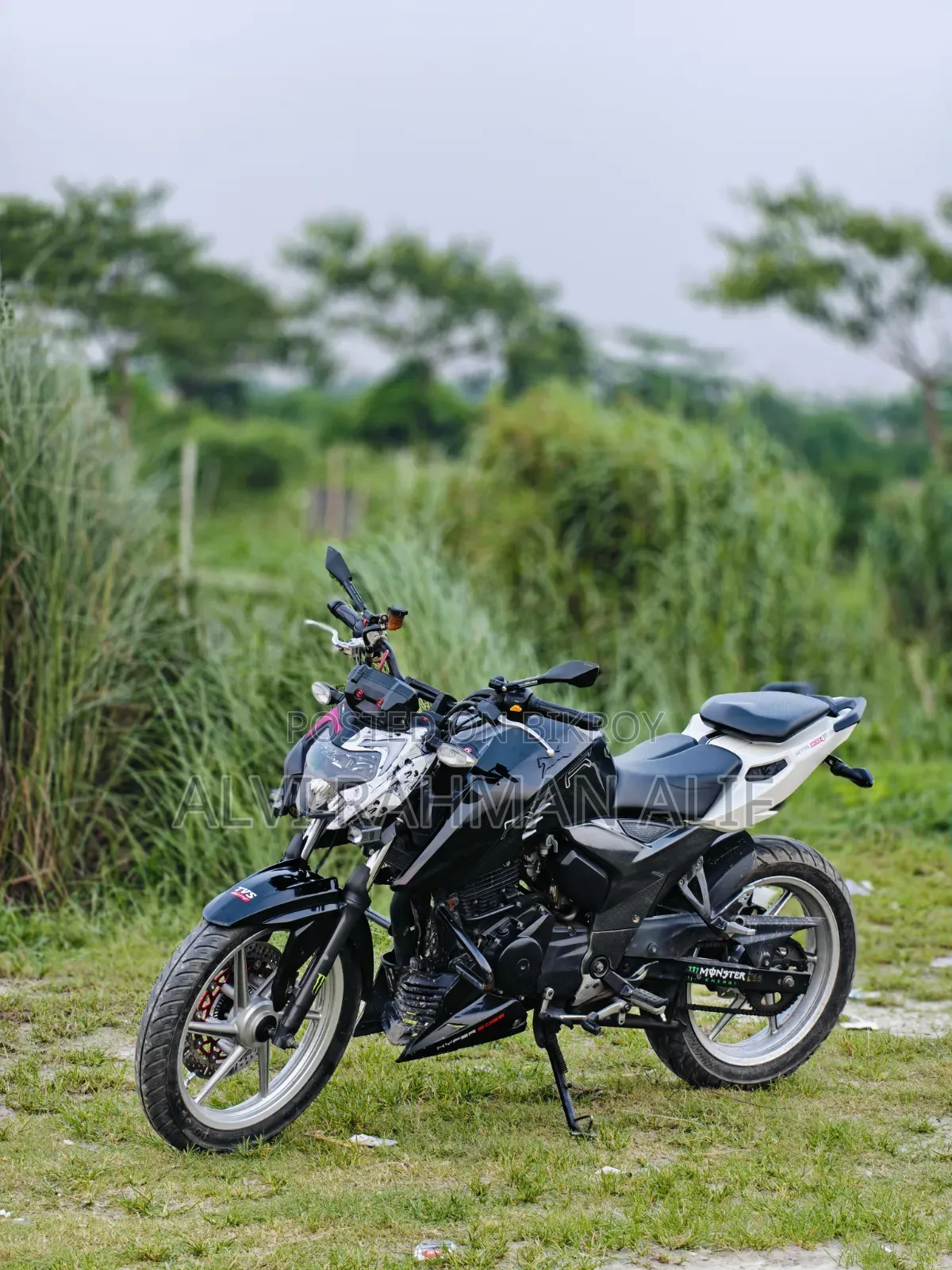 New TVS Apache 160 4V 2024 Black