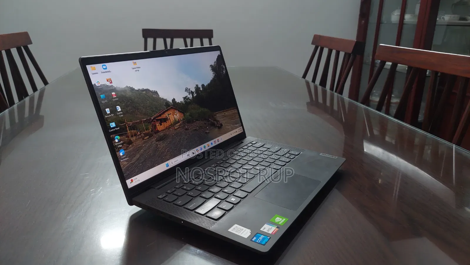 Laptop Lenovo IdeaPad 520 8GB Intel Core i5 SSD 512GB