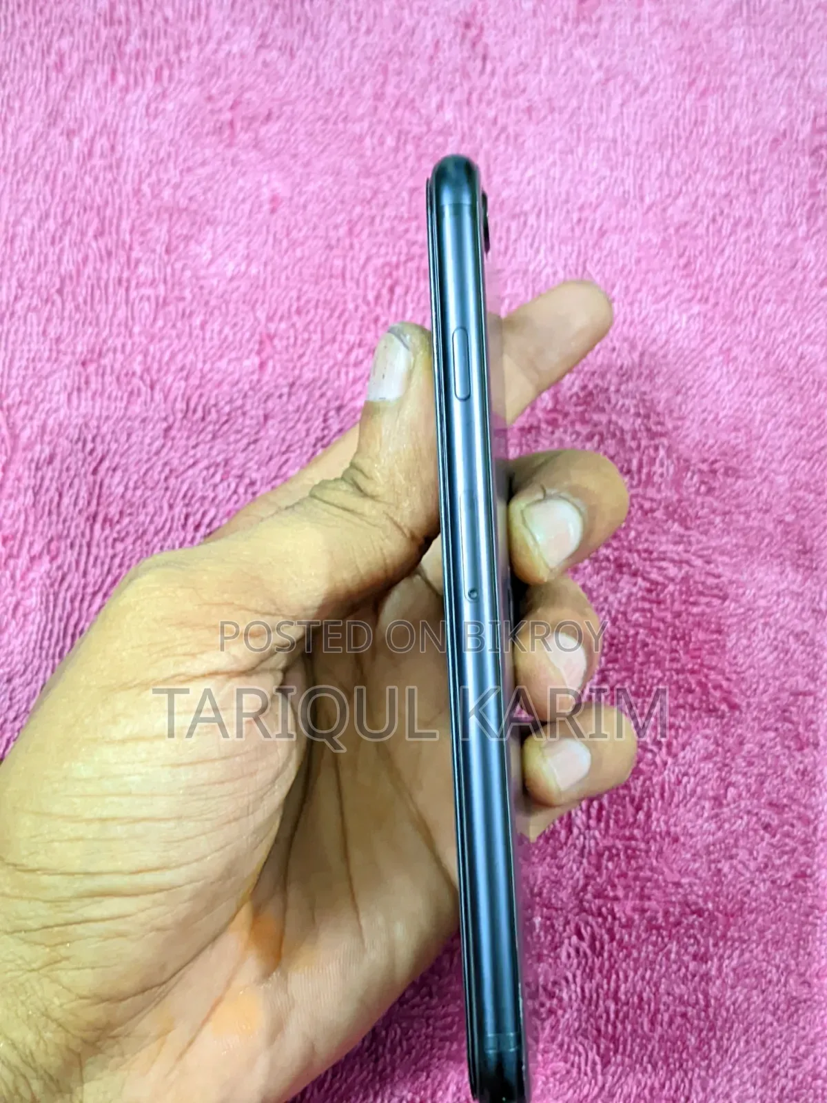 Apple iPhone SE 128 GB Black