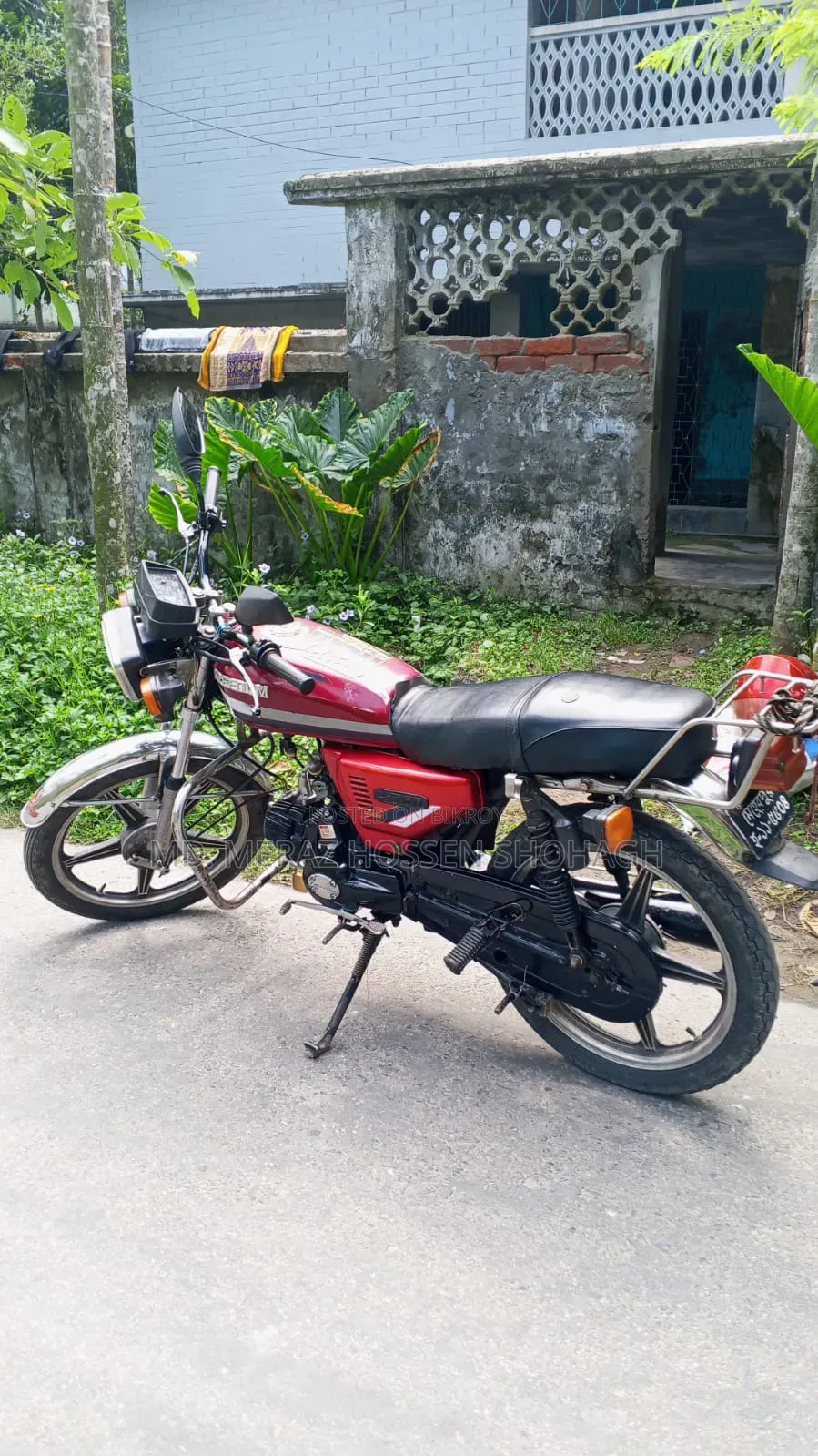 Yamaha 2012 Red