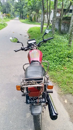 Yamaha 2012 Red