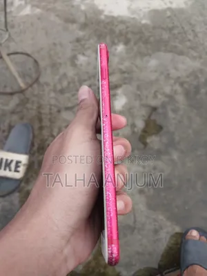 অ্যাপল আইফোন ৭ প্লাস ১২৮ জিবি রেড