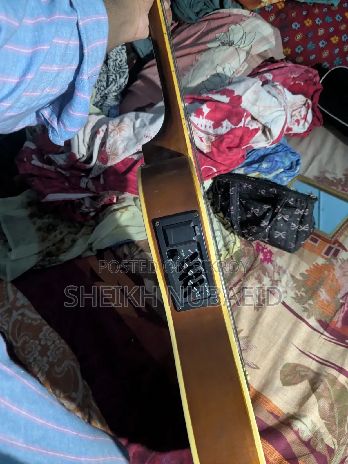 Acoustic Guitar