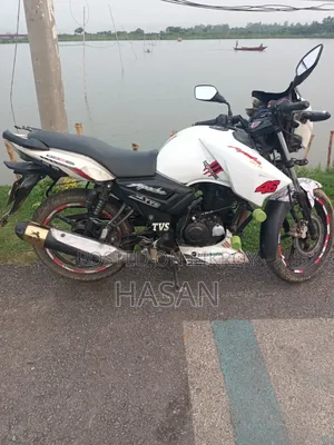 TVS Apache RTR 160 2V 2017 White