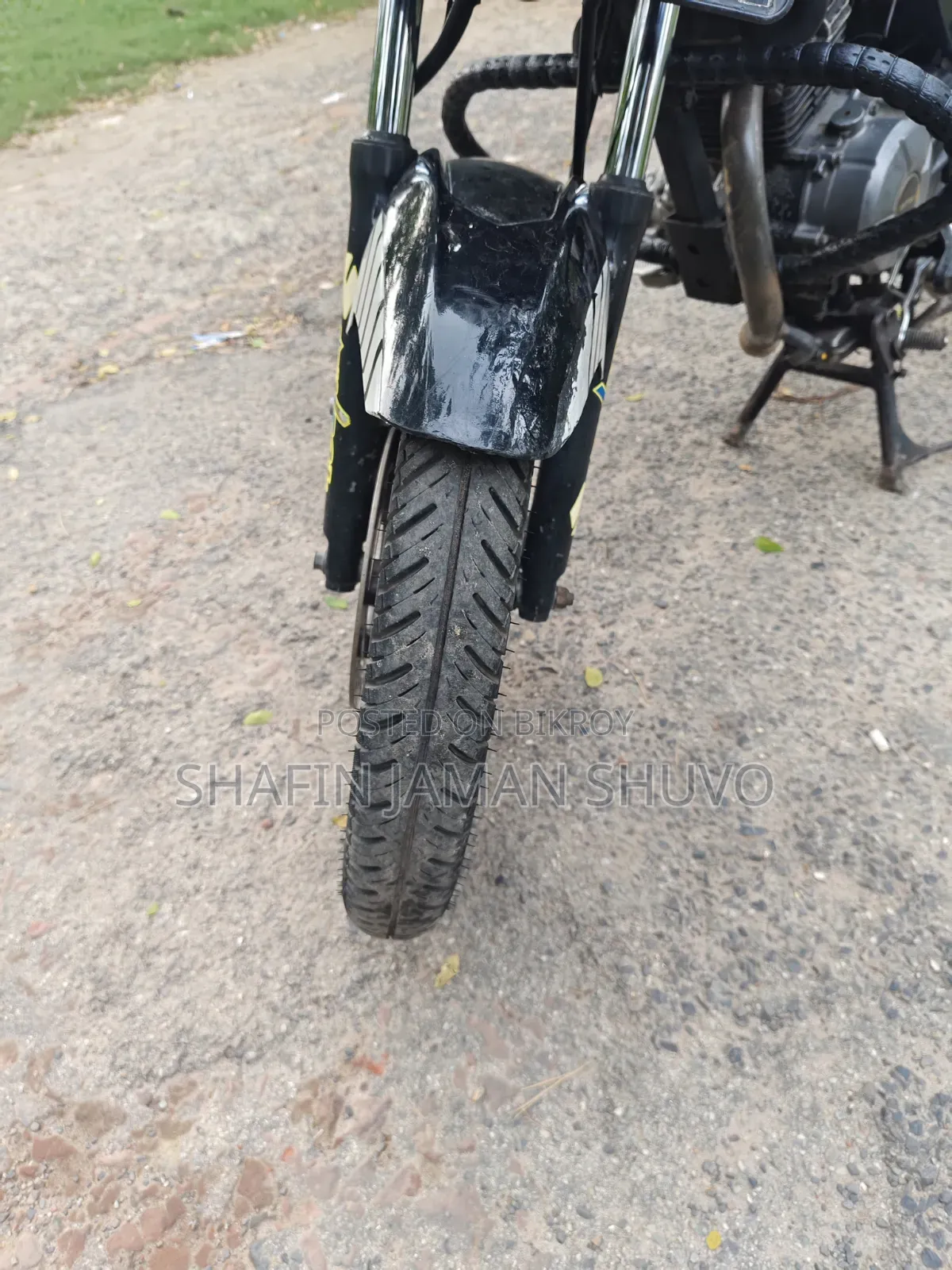 বাজাজ পালসার ১৩৫ এলএস ২০১১ কালো