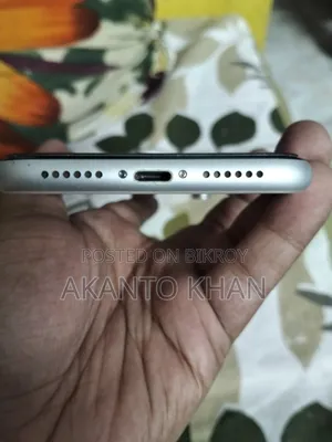 Apple iPhone XR 128 GB White