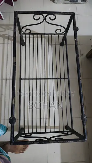 গ্লাস ছাড়া মেটাল টি টেবিল (৩ ফুট বাই ১.৫ ফুট)