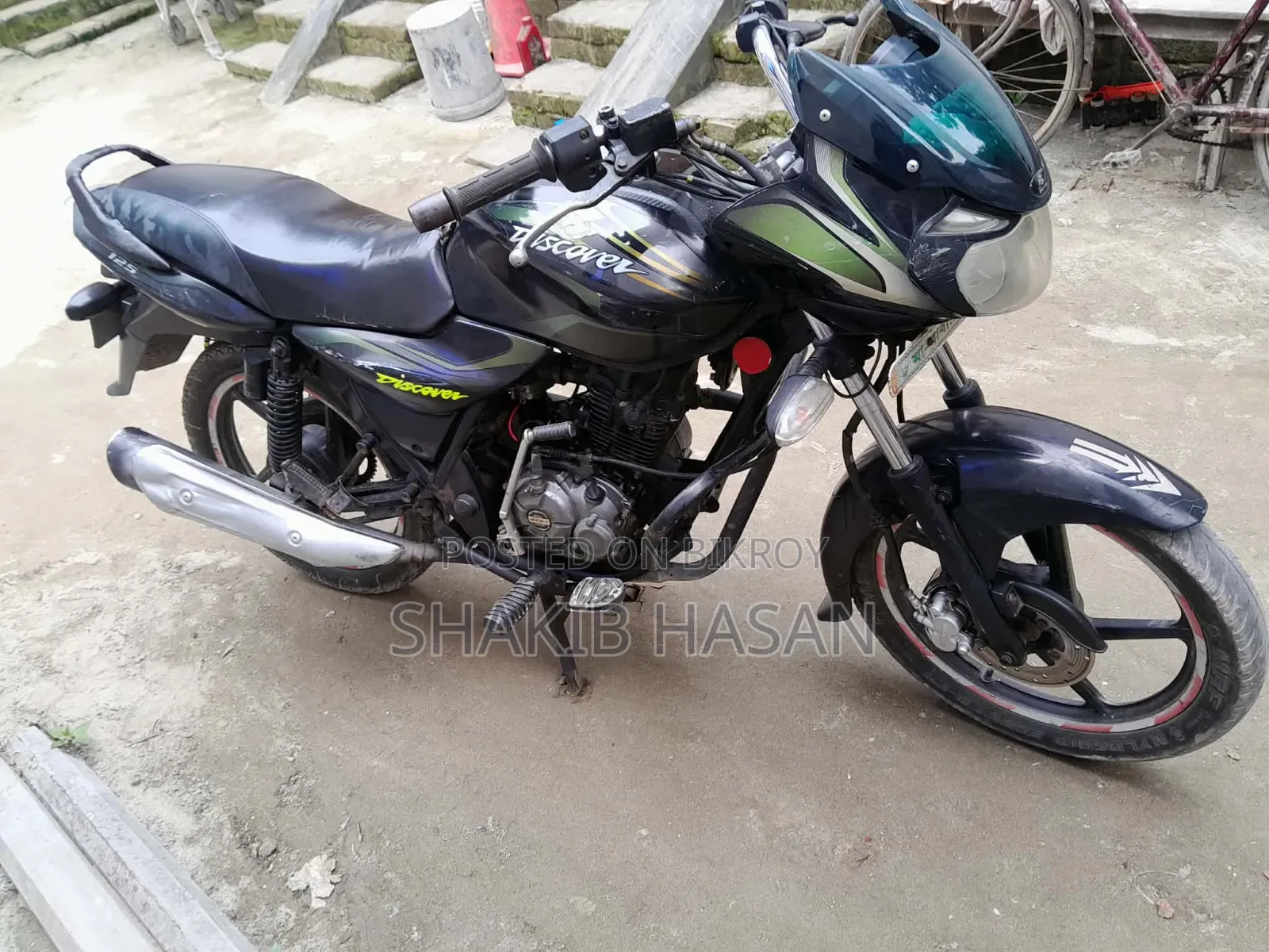 বাজাজ ডিসকভার ১২৫ ২০১৬ সবুজ